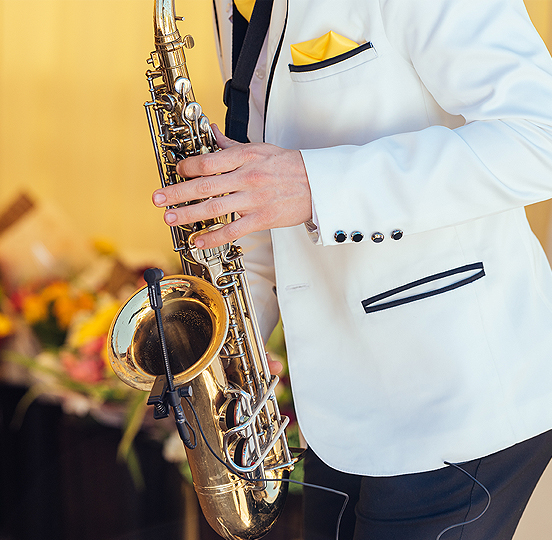 Music Near The Vegas Strip – DJ or Live Band