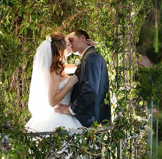Las Vegas Outdoor All Inclusive Ceremony and Reception Packages with Gazebo